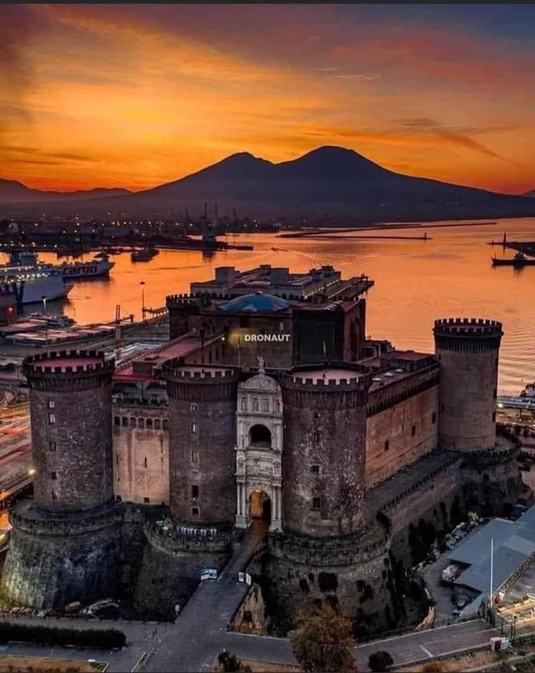 Napoli&Love Apartment Bovio Centro Storico Nápoles Exterior foto